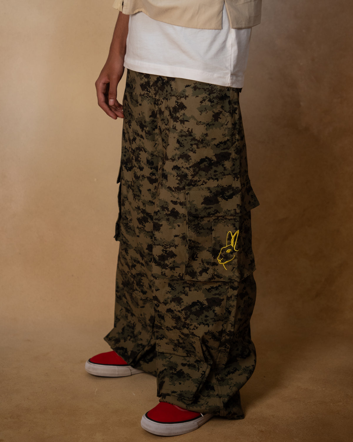 CARGO PANTS-DIGI CAMO