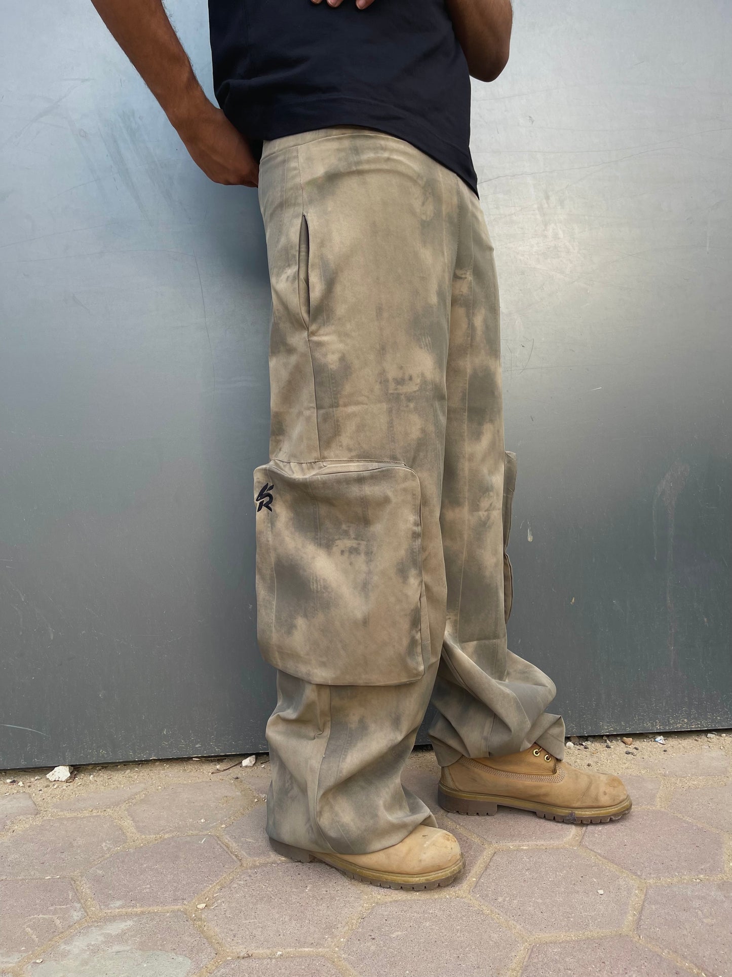 Dirty cargo pants (beige)