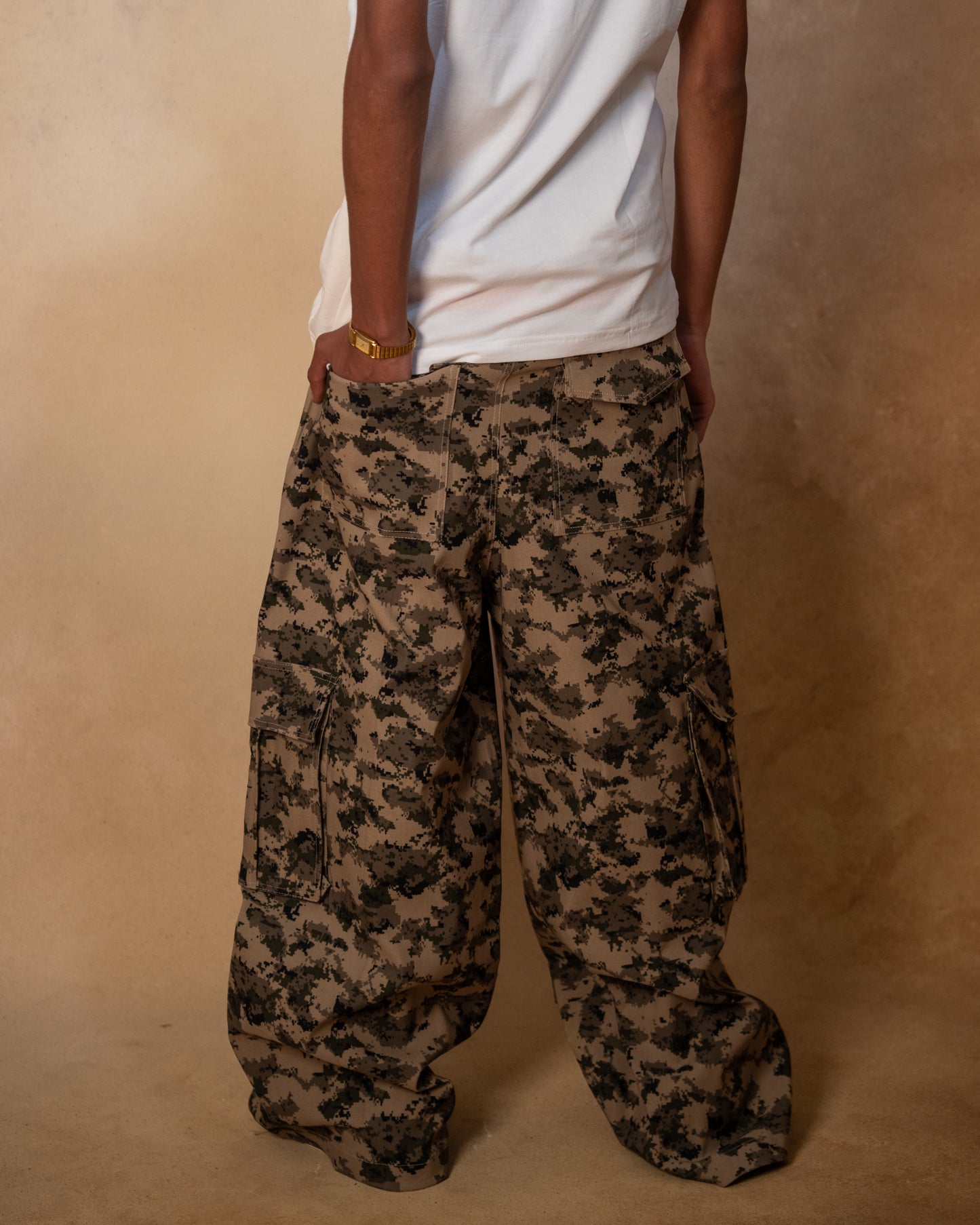 CARGO PANTS-DIGI CAMO (BEIGE)